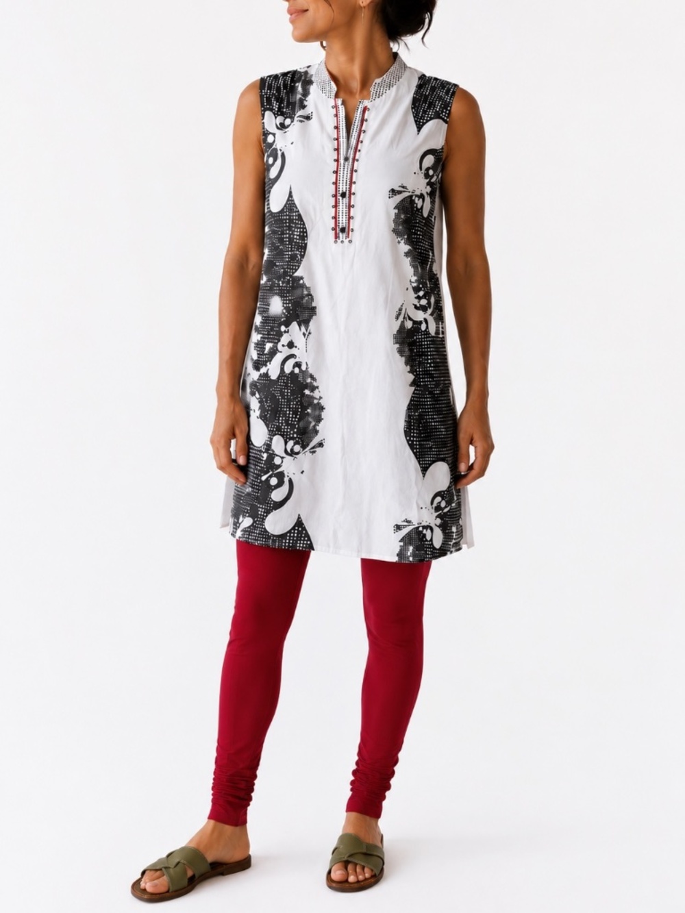 NWT SRISHTI/ZOLA White Indowestern Set Medium